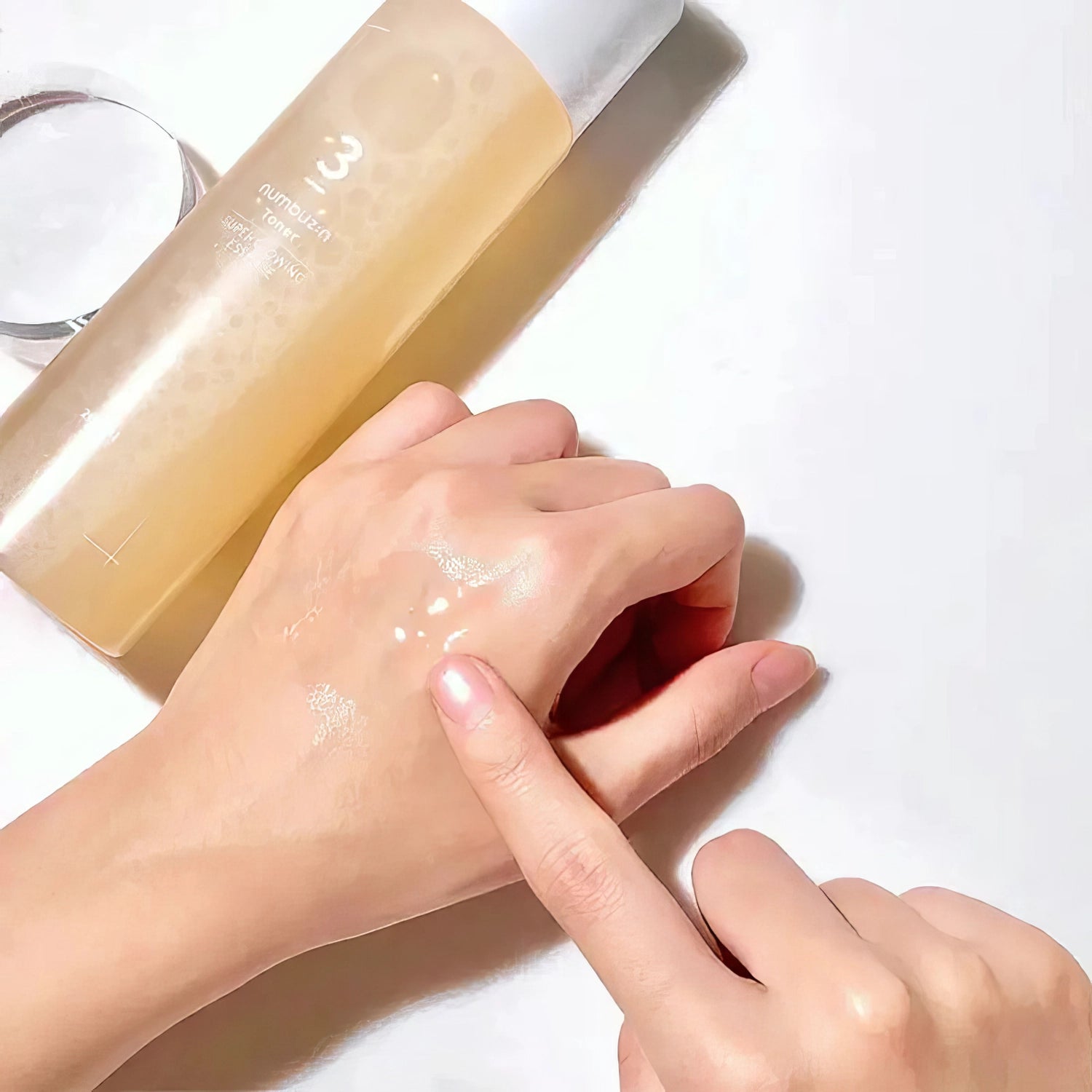 Numbuzin No.3 Super Glowing Essence Toner 200ml-Wonder Skin