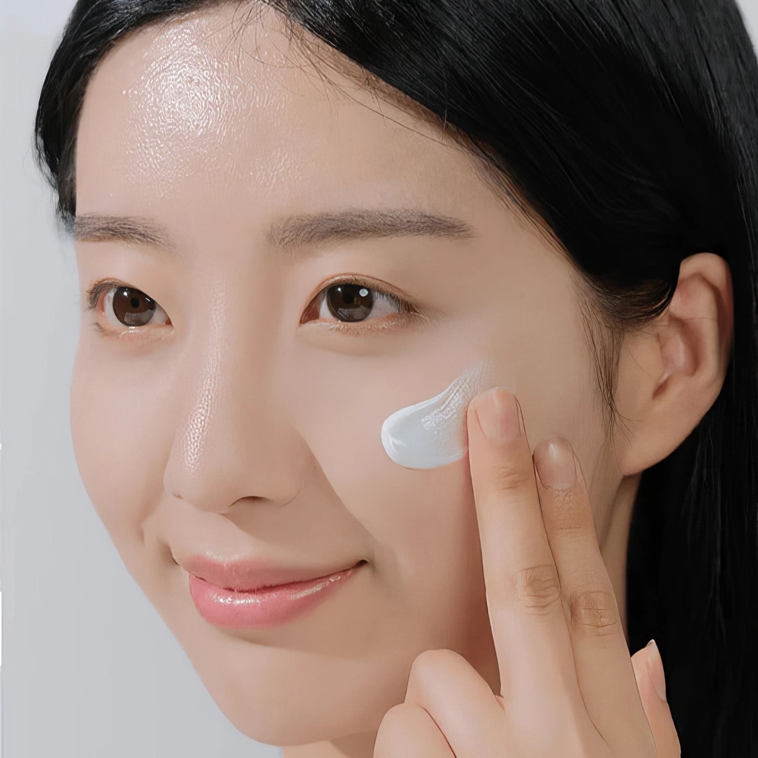 SKIN1004 Madagascar Centella Hyalu-Cica Water-Fit Sun Serum SPF50+ PA++++ 50ml-Wonder Skin