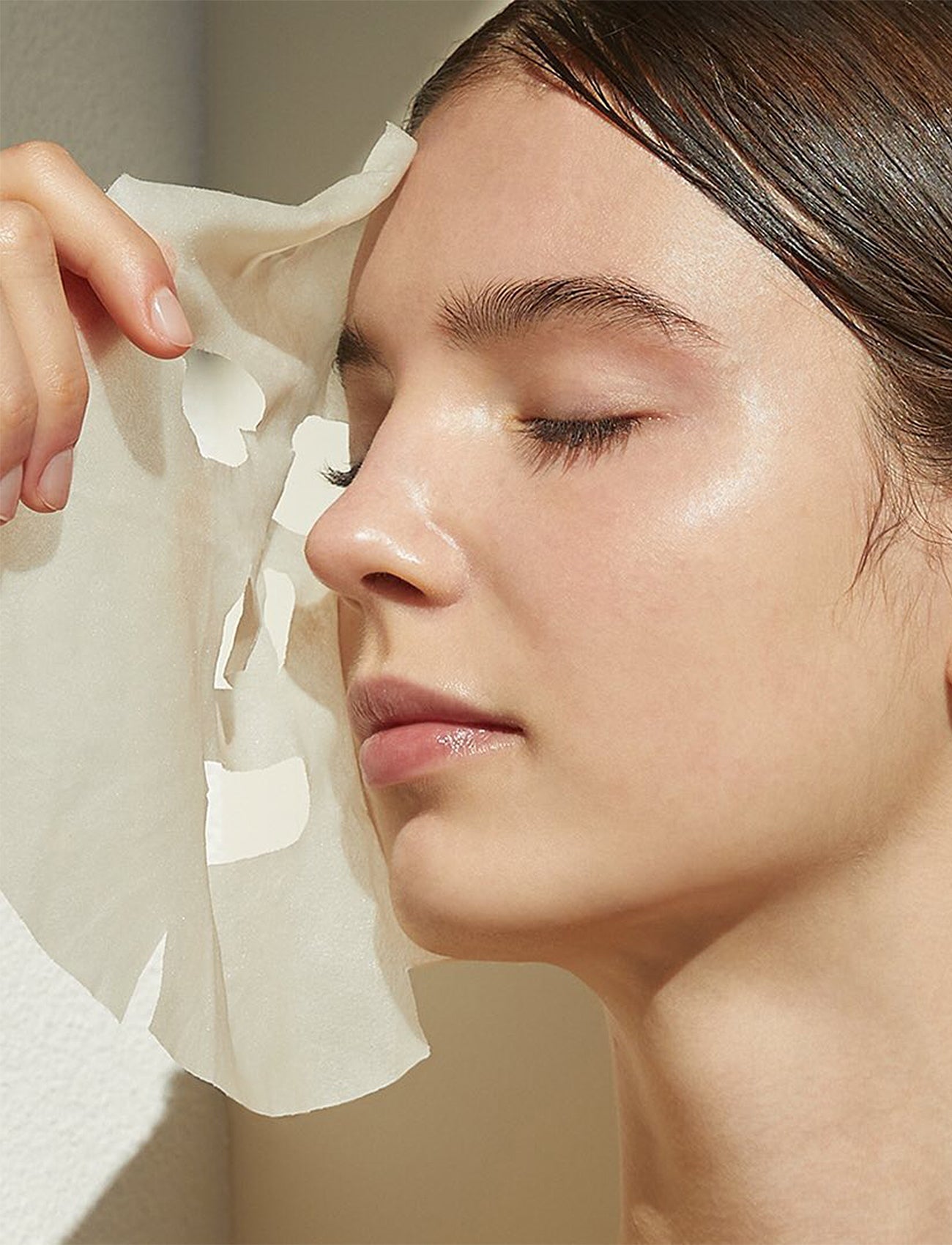 skin1004-madagascar-centella-watergel-sheet-ampoule-mask-Review_1300x_5fc895c1-9981-405f-a3d3-da6a04f52101-Wonder Skin