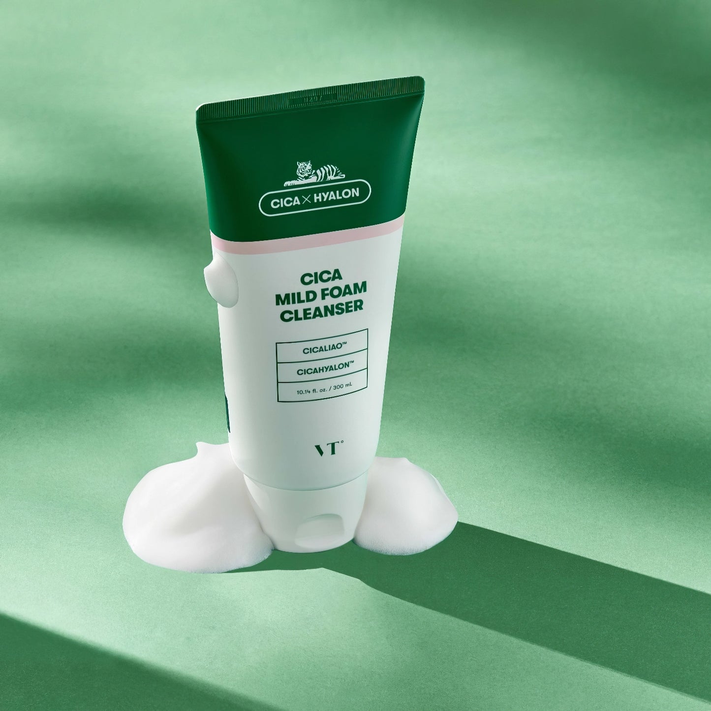VT Cica Mild Foam Cleanser 300ml-Wonder Skin