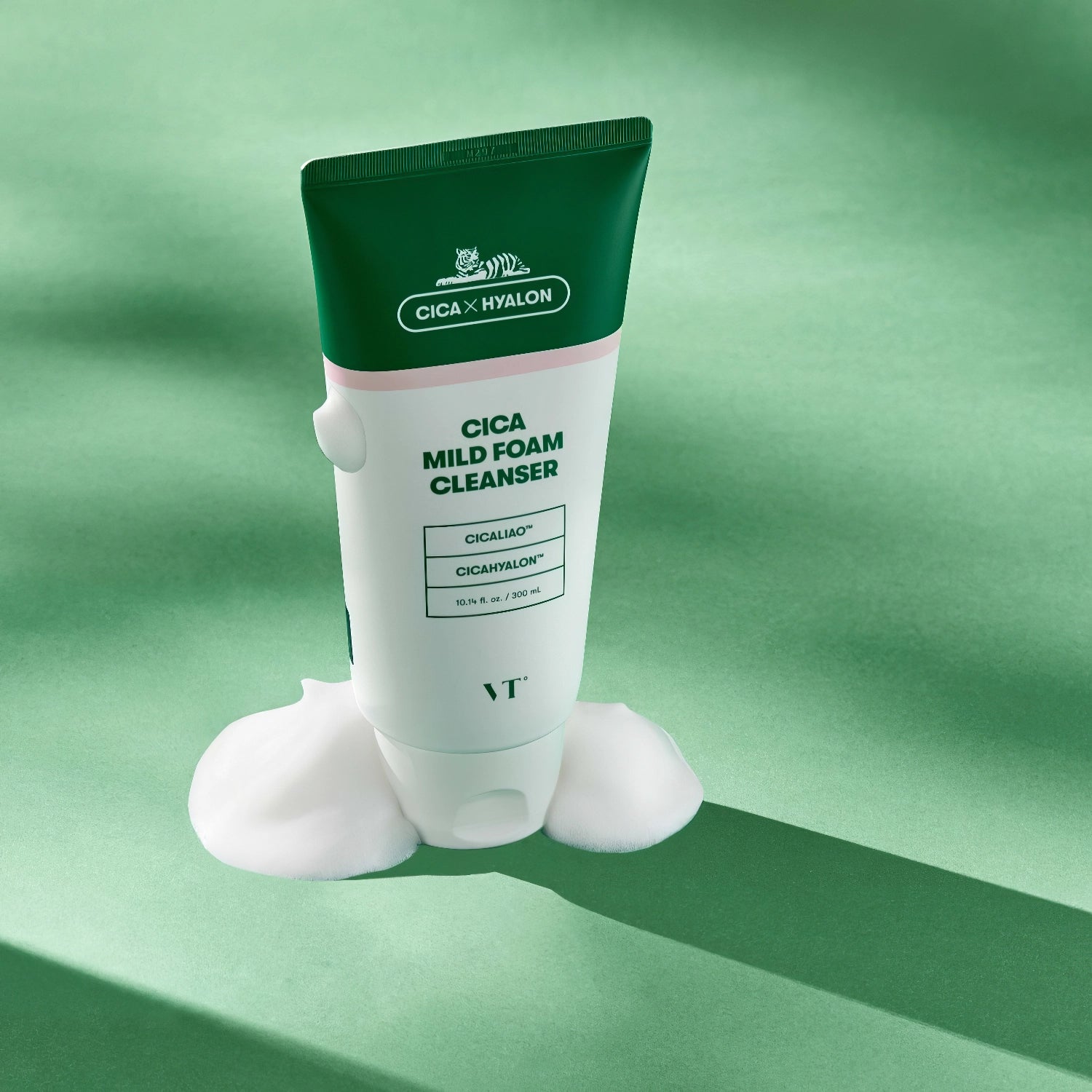 VT Cica Mild Foam Cleanser 300ml-Wonder Skin